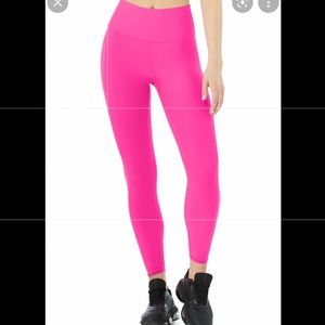 NWOT Hot Pink Alo Leggings size M